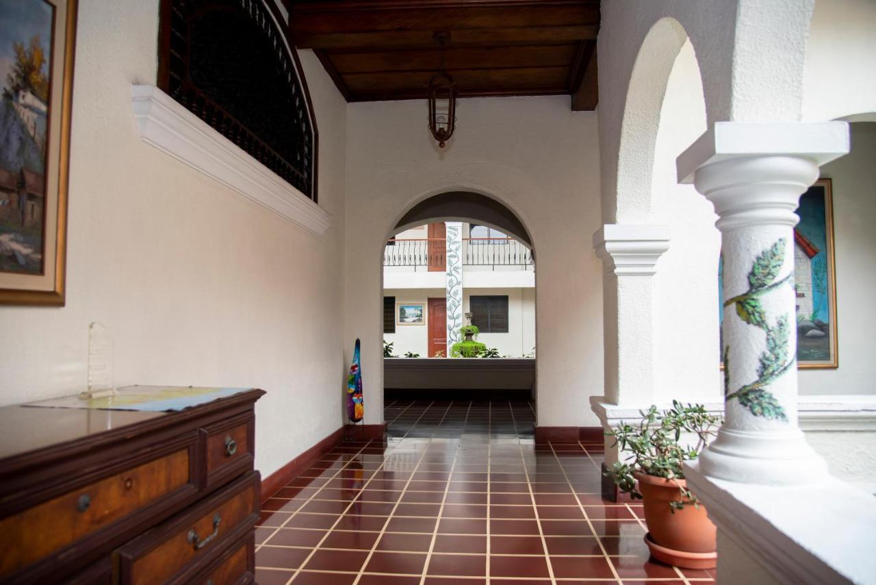 Hotel Villa Serena Escalon San Salvador Luaran gambar