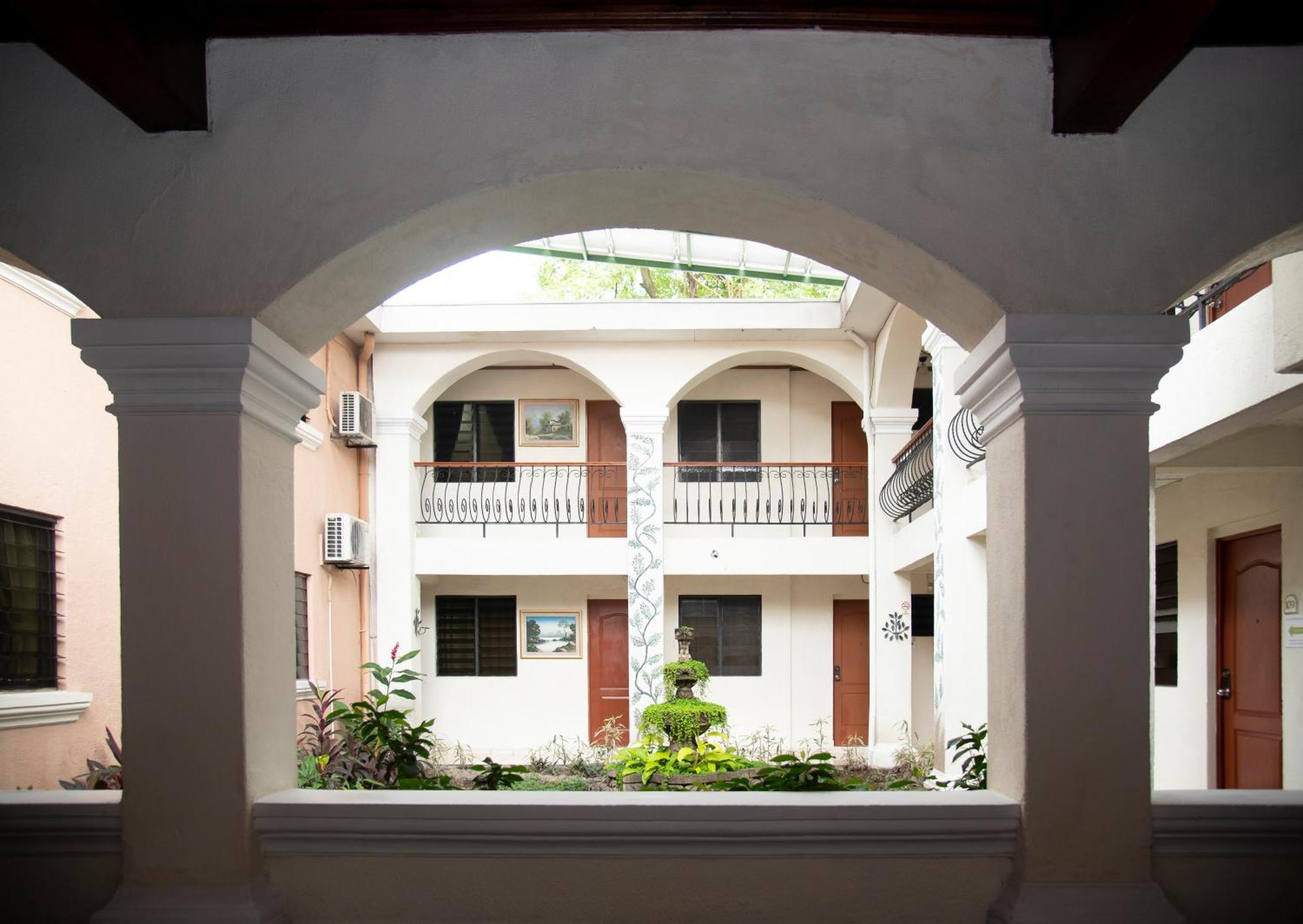 Hotel Villa Serena Escalon San Salvador Luaran gambar